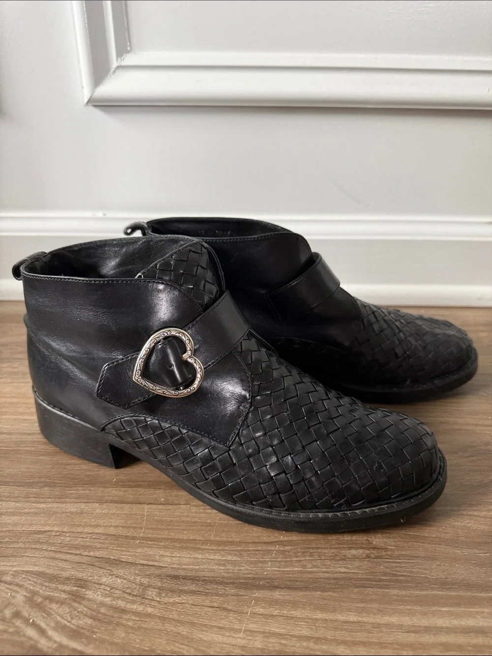 Brighton Krista Woven Leather Ankle Boots Booties Heart Buckle Black Women's 8M
